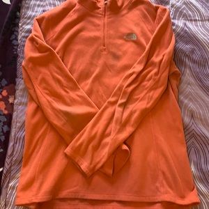 Thin fleece North Face pullover